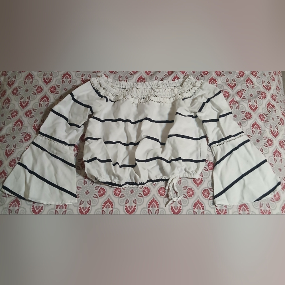 Walter Baker Cream Lace Accent Blouse